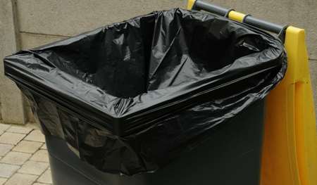 Image de SAC HOUSSE 120L NOIR RENFORCE 35µ COLIS DE 100