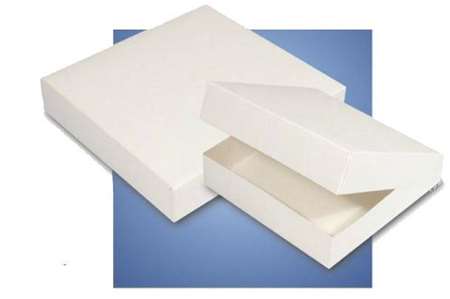 BOITE PÂTISSIERE CARREE 18/18/5cm BLANCHE PAQUET DE 50