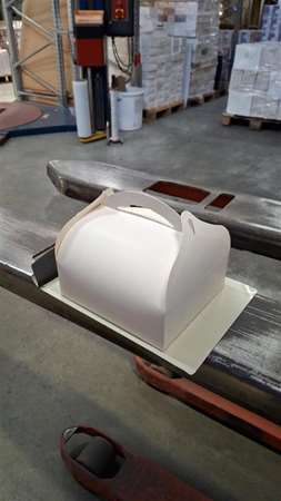 Image de BOITE PATISSIERE 20/18/7 A POIGNEE BLANCHE COLIS DE 50